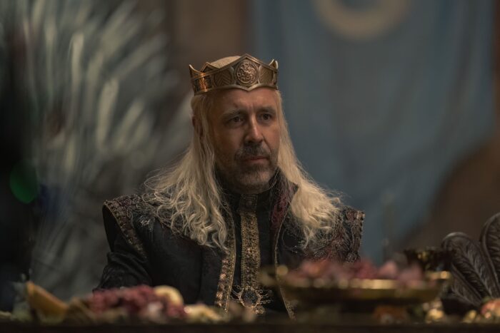 1x05 King's Landing Red Keep Throne Room Wedding Viserys (Paddy Considine) (1)