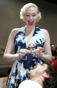 Gwendoline-Christie-and-Pedro-Pascal-game-of-thrones-37367699-556-854