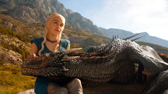 Daenerys-Targaryen-Dragon