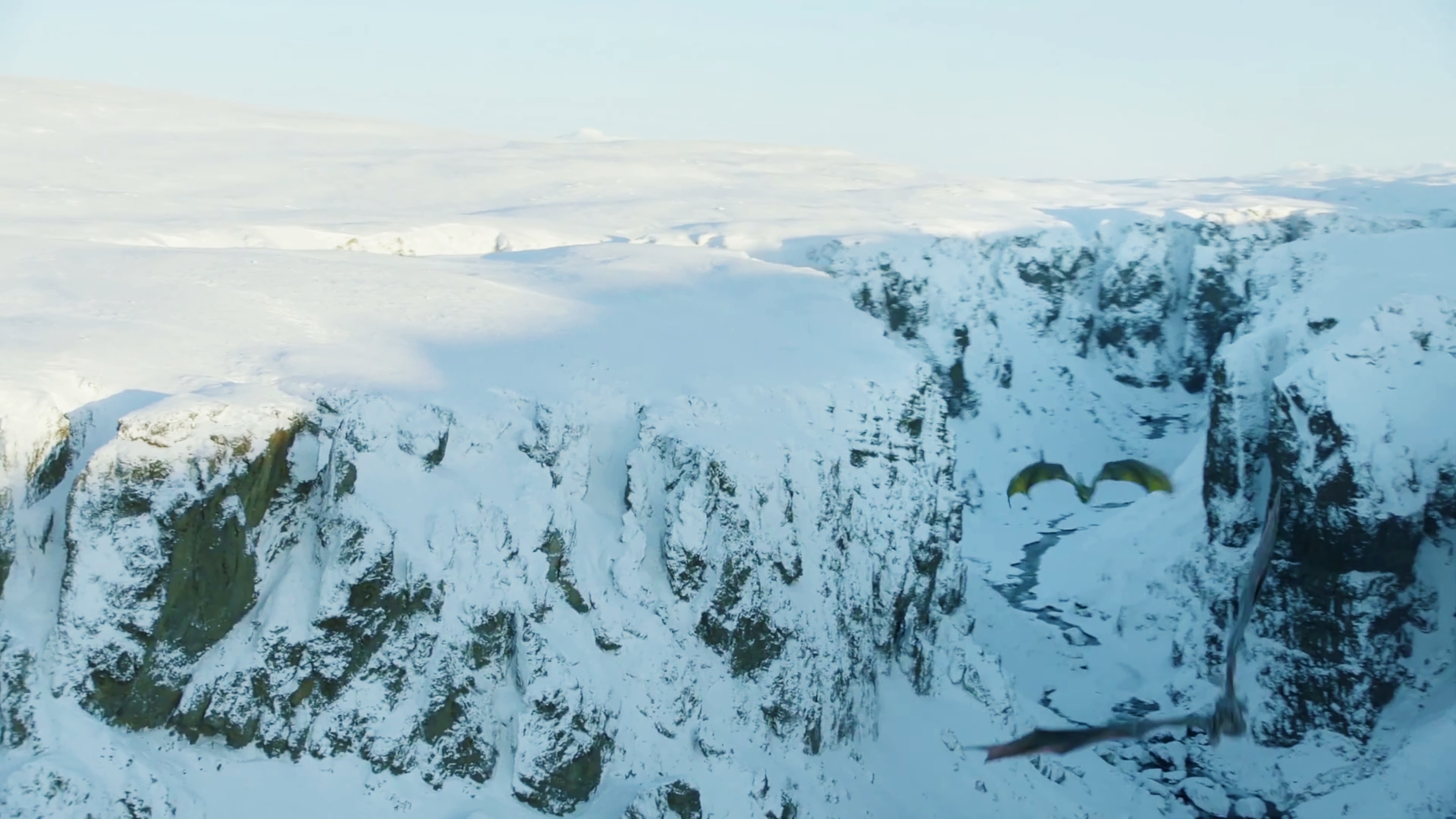 28. Season 8 Trailer Drogon Viserion Flying North