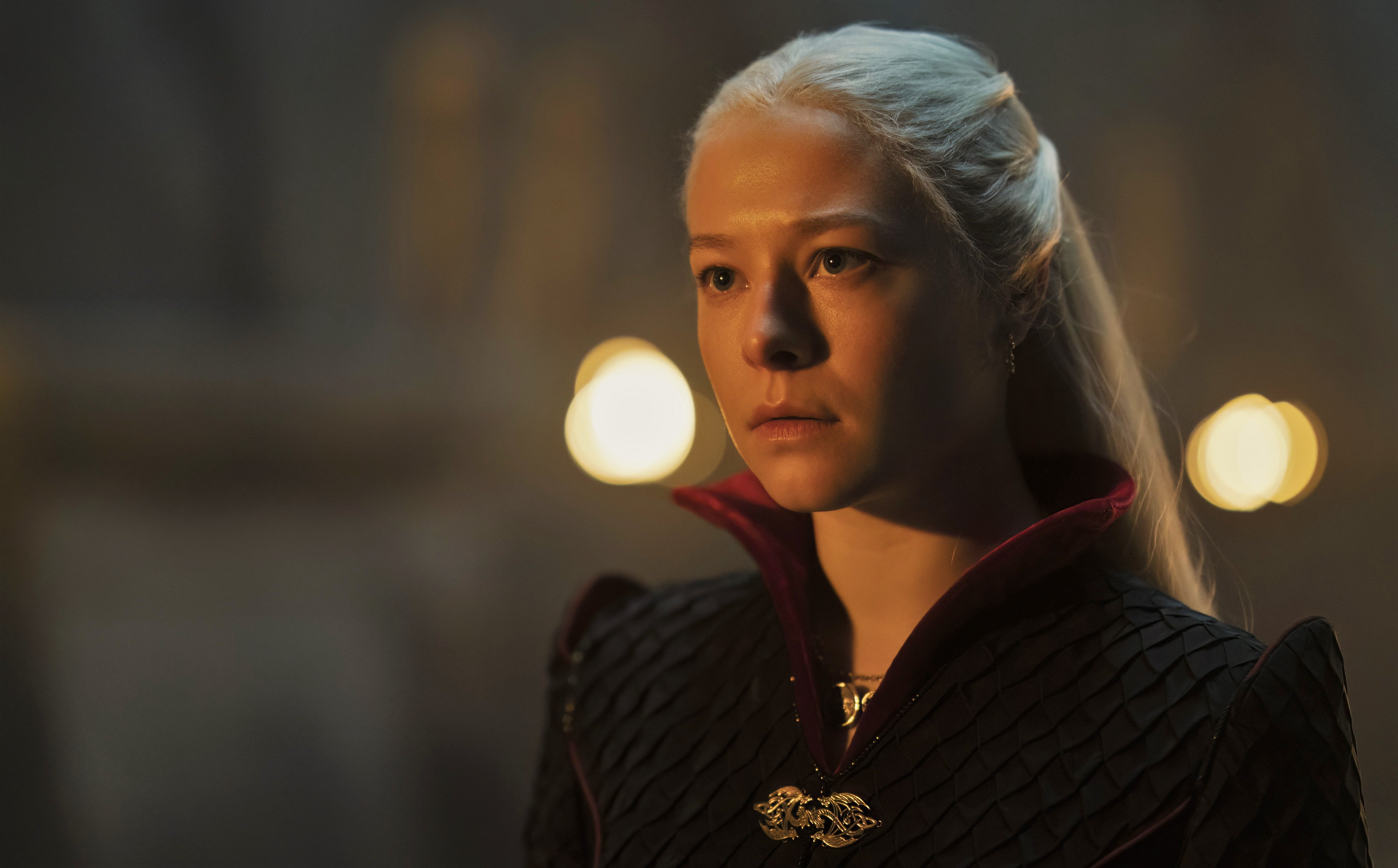 Dragonstone Castle, Rhaenyra Targaryen (Emma D'Arcy), 1x10 (5) (1)