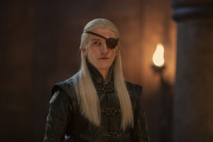 King's Landing Red Keep, Aemond Targaryen (Ewan Mitchell), Aegon II Targaryen (Tom Glynn-Carney), 1x08 (2)